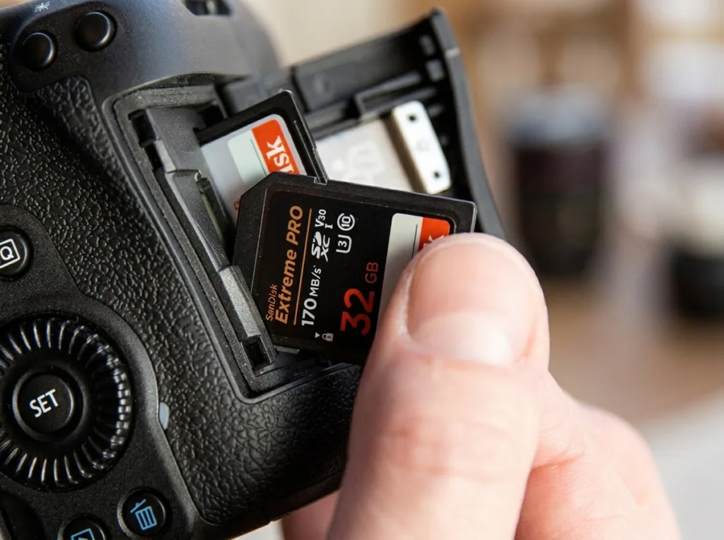Inserting 32GB SD card into DSLR camera