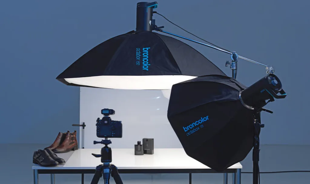 Studio product photography lighting setup diagram